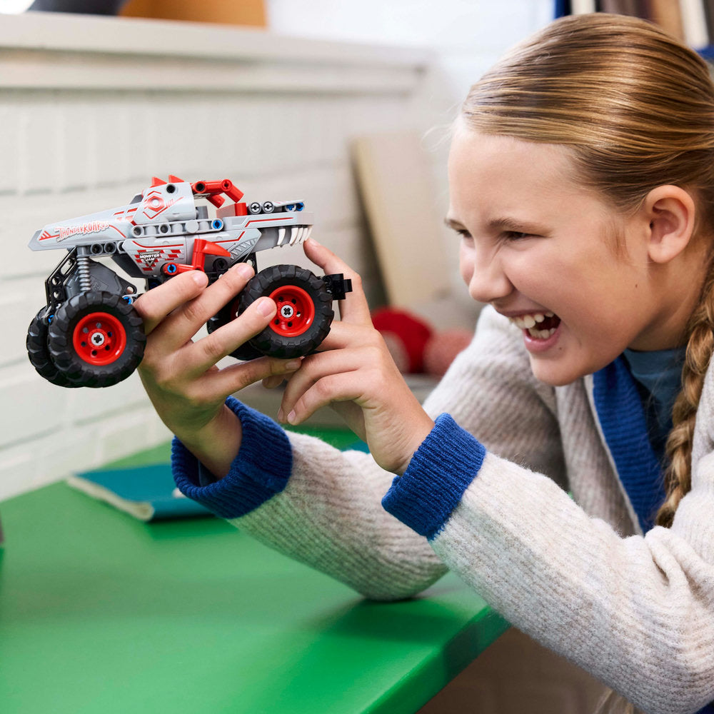 Combo Monster Jam: Monster Jam™ DIGatron™ con Motor de Carga Manual (42199) y Monster Jam™ ThunderROARus™ con Motor de Carga Manual (42200)