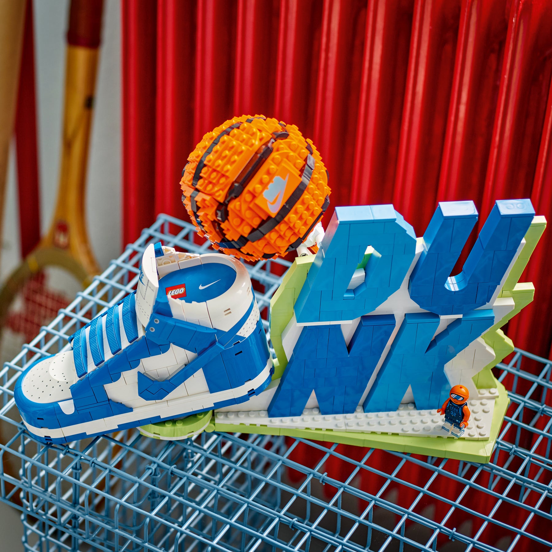Nike Dunk x LEGO® Set