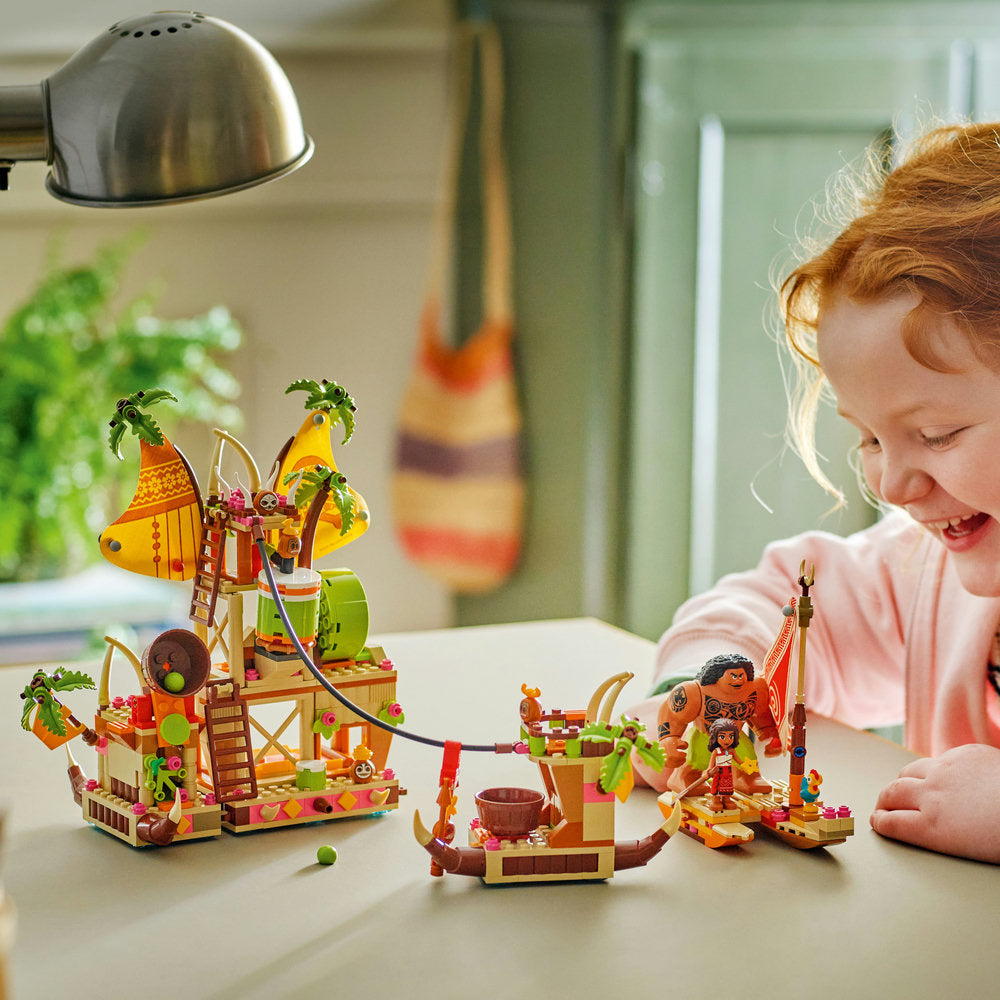 Barcaza de los Kakamora