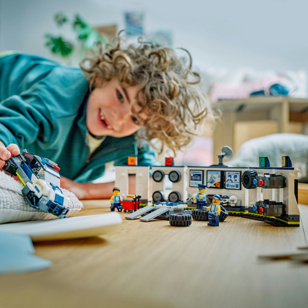 Taller de Modificación de Coches de Policía
