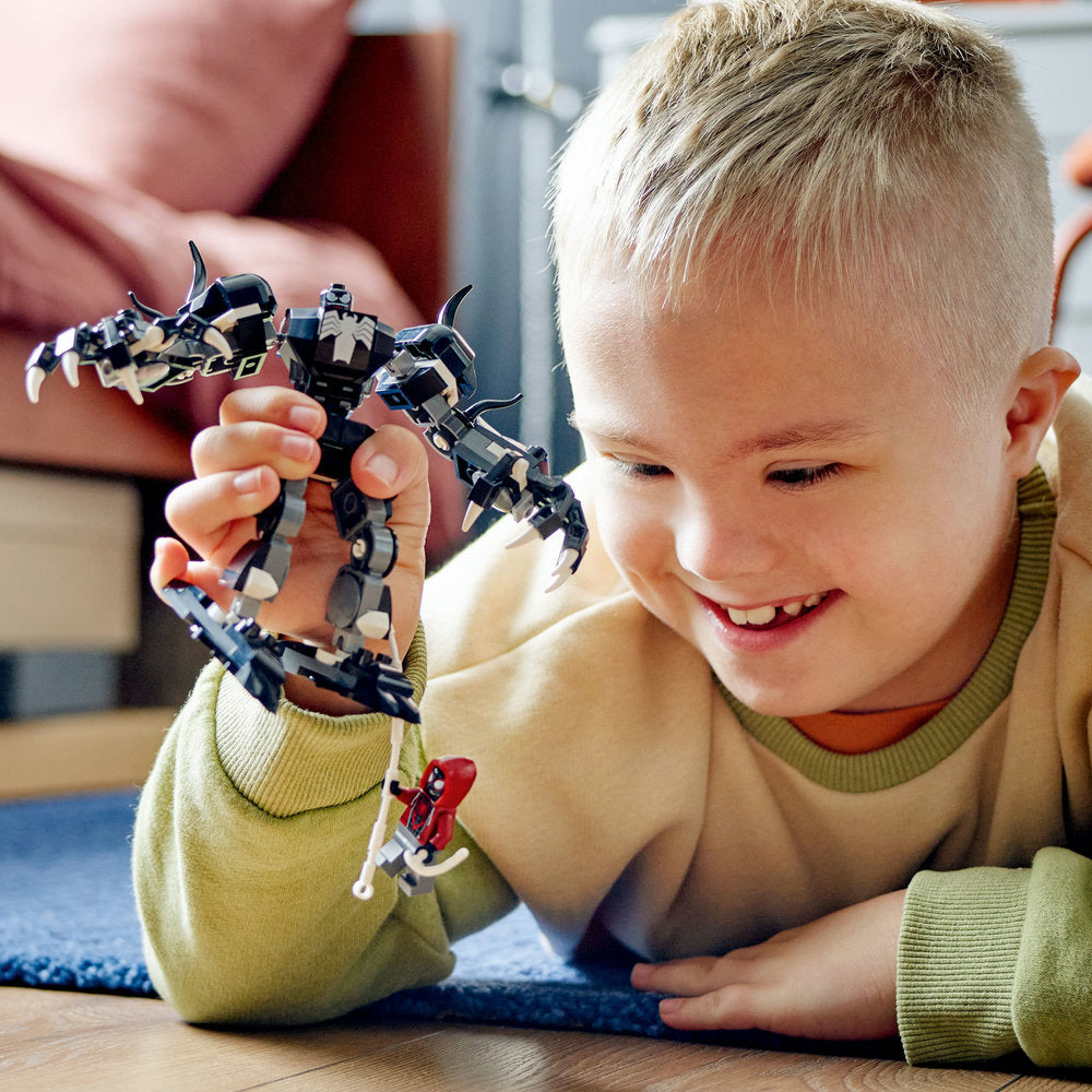 Armadura Robótica de Venom vs. Miles Morales