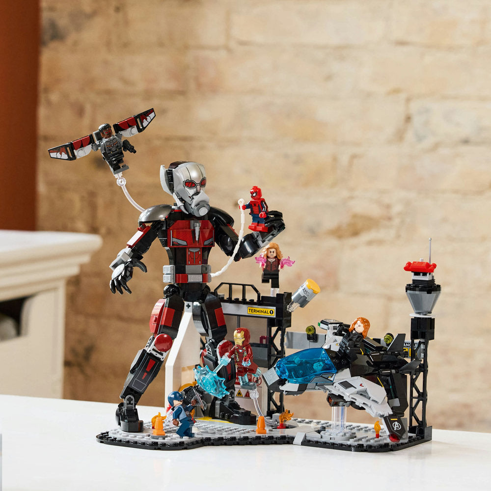 Combo Super Heroes: Gran Batalla de Capitán América: Civil War (76314) y Batalla Final de Vengadores: Endgame (76323)