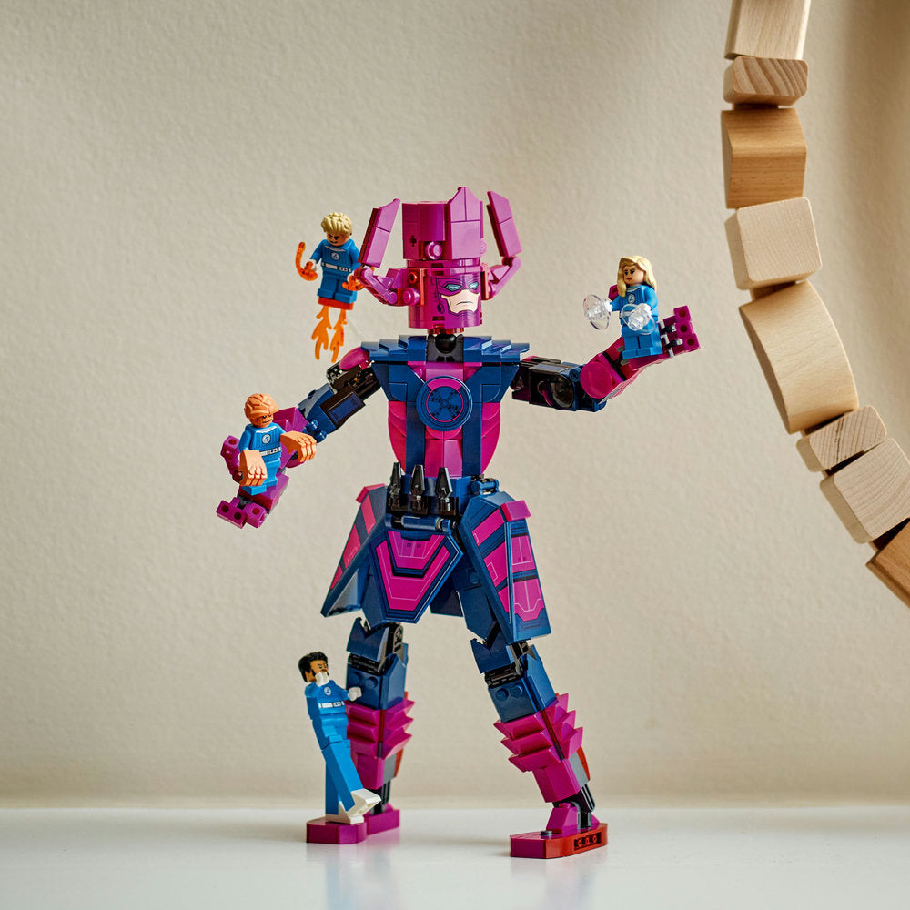 Cuatro Fantásticos vs. Figura para Construir de Galactus