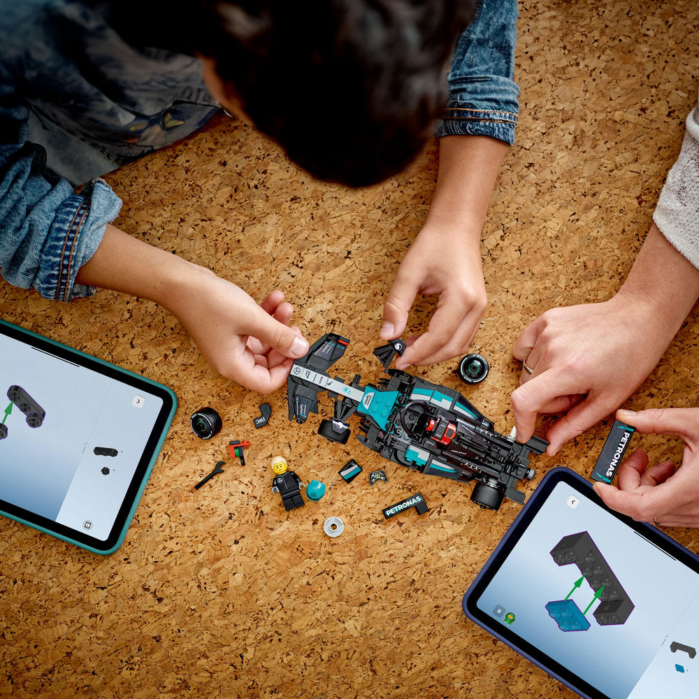 Auto de Carreras Mercedes-AMG F1® W15