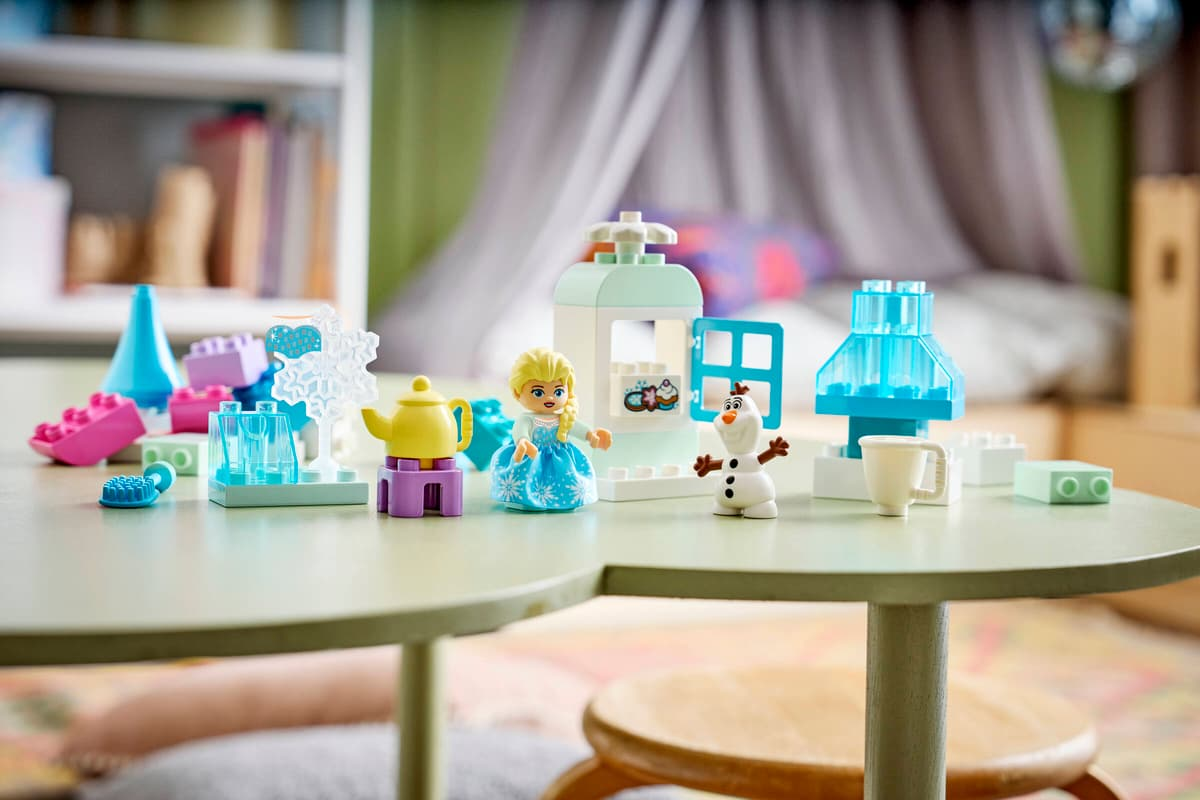 Frozen: Caja Creativa con Elsa y Olaf