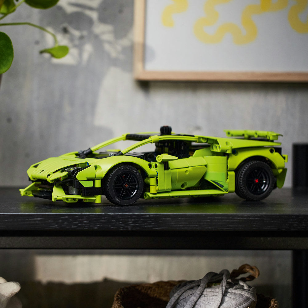 Combo Technic: Lamborghini Huracán Tecnica (42161) y Mercedes-AMG F1 W14 E Performance Pull-Back (42165)