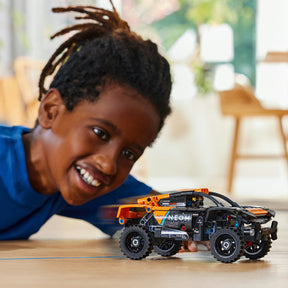 Combo Technic: Lamborghini Huracán Tecnica Naranja (42196) y NEOM McLaren Extreme E Race Car (42166)