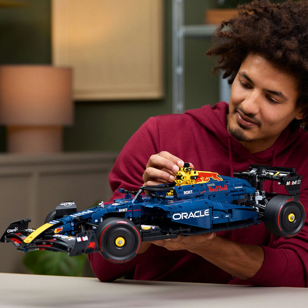 Combo Technic: Auto Oracle Red Bull Racing RB20 F1 (42206) y Auto Ferrari SF-24 F1 LEGO® Technic (42207)