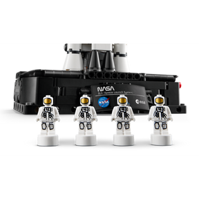 Cohete del Sistema de Lanzamiento Espacial NASA Artemis