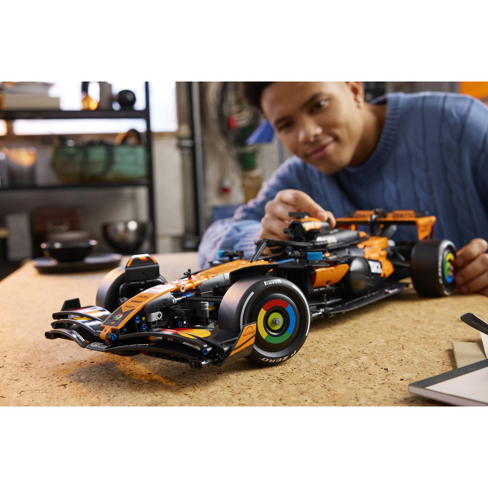 Auto McLaren MCL39 F1®