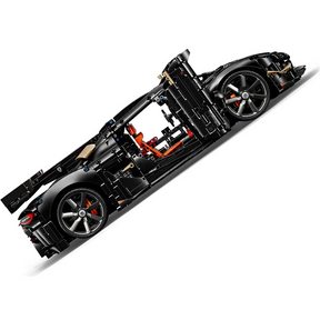 Megacar Koenigsegg Sadair's Spear