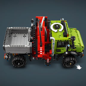 Mercedes-Benz Unimog U 5023 con Grúa