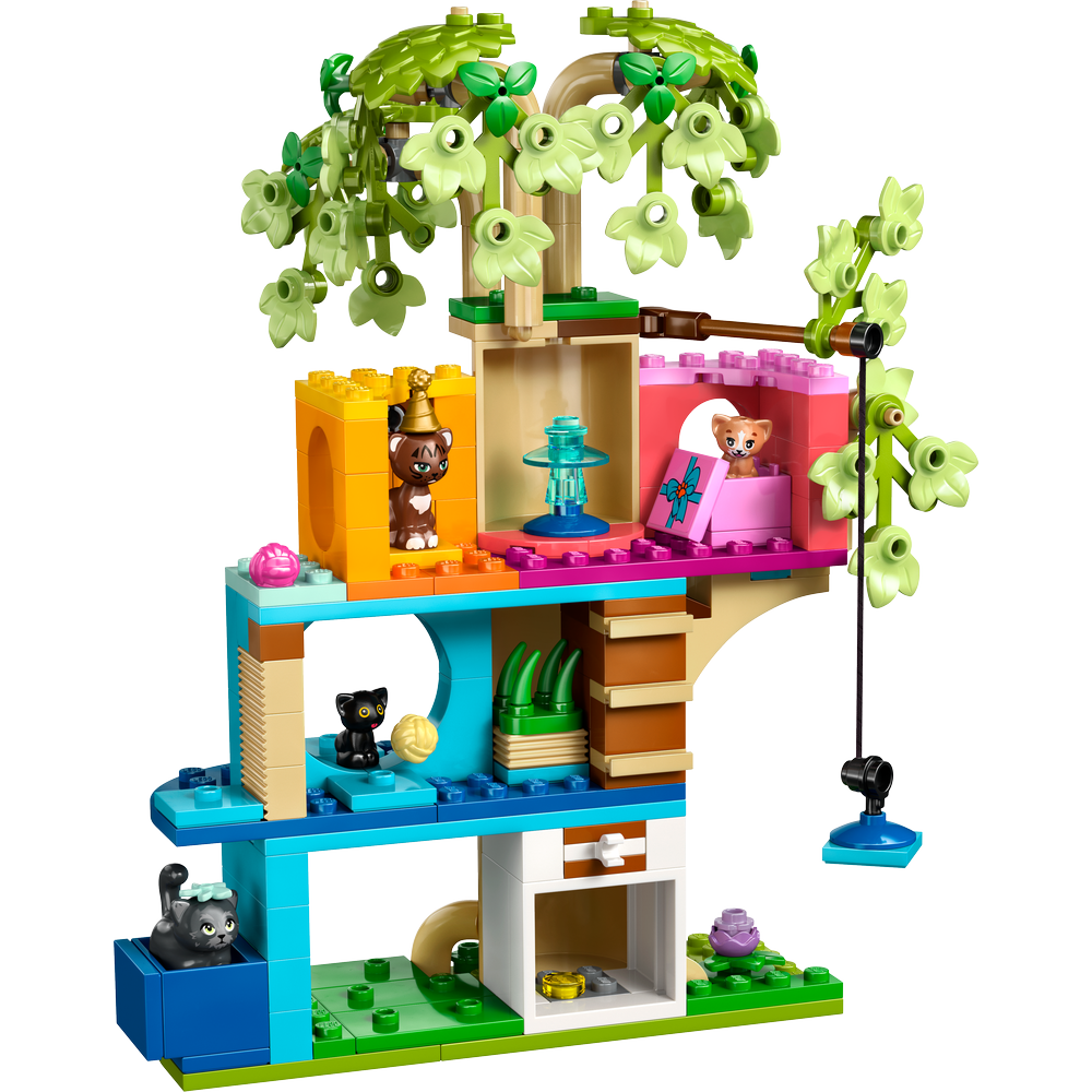 Fiesta de Cumpleaños y Casa del Árbol Felina