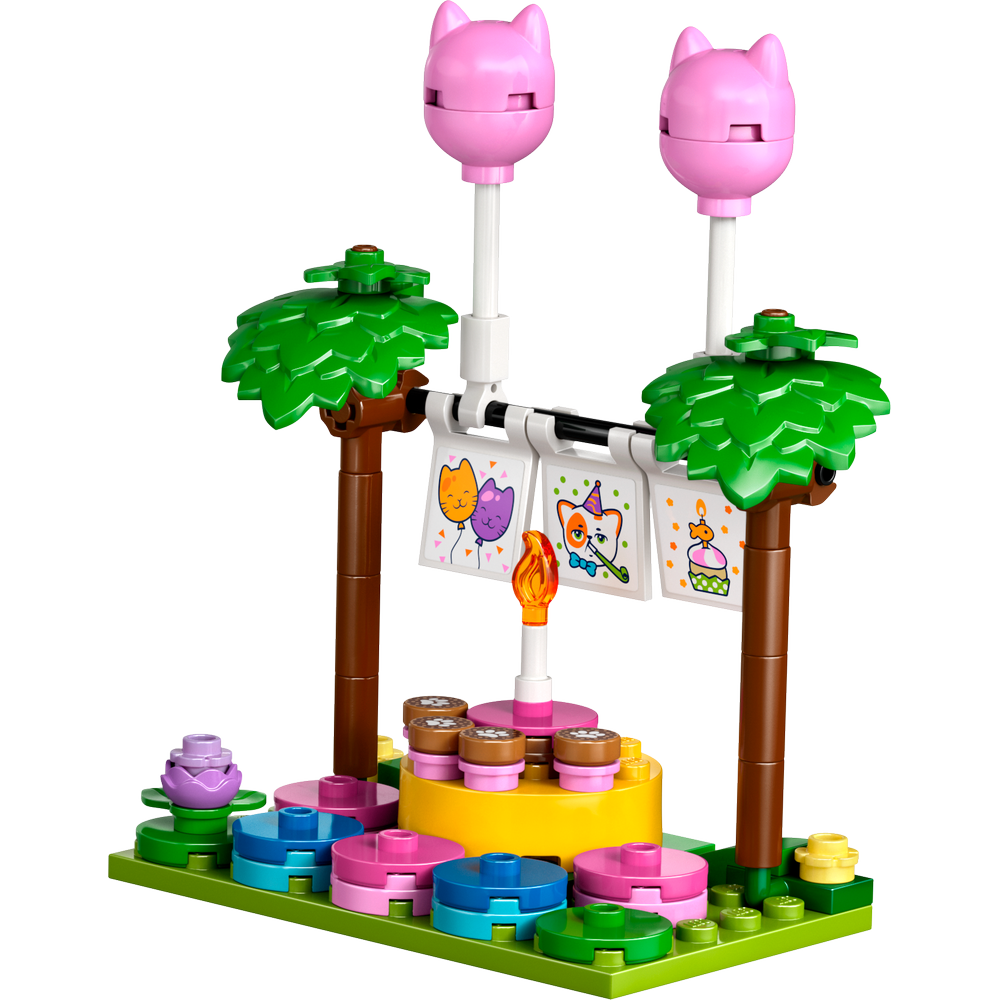 Fiesta de Cumpleaños y Casa del Árbol Felina