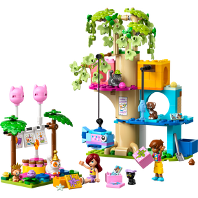 Fiesta de Cumpleaños y Casa del Árbol Felina