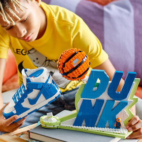 Nike Dunk x LEGO® Set