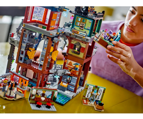 Combo NINJAGO: Ciudad-Templo del Torneo (71814) y Talleres de la Ciudad de NINJAGO (71837)