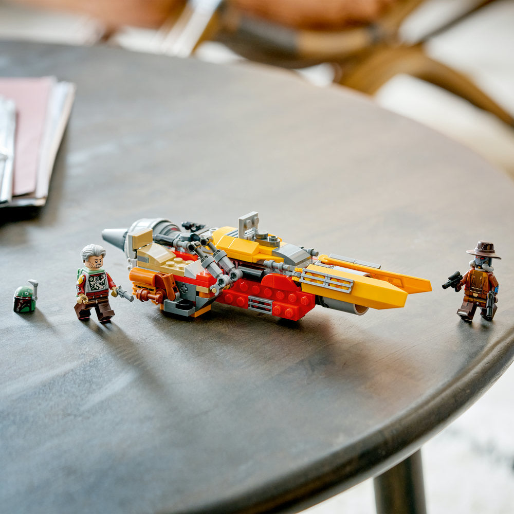 Combo Súper Historias 4: Apartamento de Peter Parker (76317) y Speeder de Cobb Vanth (75437)