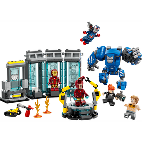 Combo Super Heroes: Laboratorio de Iron Man: Sala de Armaduras (76315) y Spider-Man vs. Coche Brutal de Venom (76309)