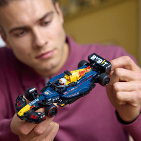 Auto de Carreras Oracle Red Bull Racing RB20 F1®