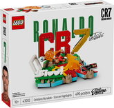 Set LEGO® Editions Cristiano Ronaldo: Fenómenos del Fútbol 43012 con minifigura de CR7, base inspirada en Portugal y decoración coleccionable para fans del fútbol.