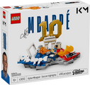 Set LEGO® Editions Kylian Mbappé: Fenómenos del Fútbol 43013 con minifigura de Mbappé, colores de Francia y decoración coleccionable para fans del fútbol.