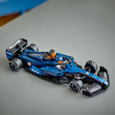Construye y conduce la adrenalina de la F1 con el set LEGO® Speed Champions Williams Racing FW46. Incluye detalles auténticos del monoplaza 2024, habitáculo con halo, alerón trasero, neumáticos Pirelli y una minifigura de piloto lista para la carrera. Perfecto para niños a partir de 10 años y coleccionistas adultos.